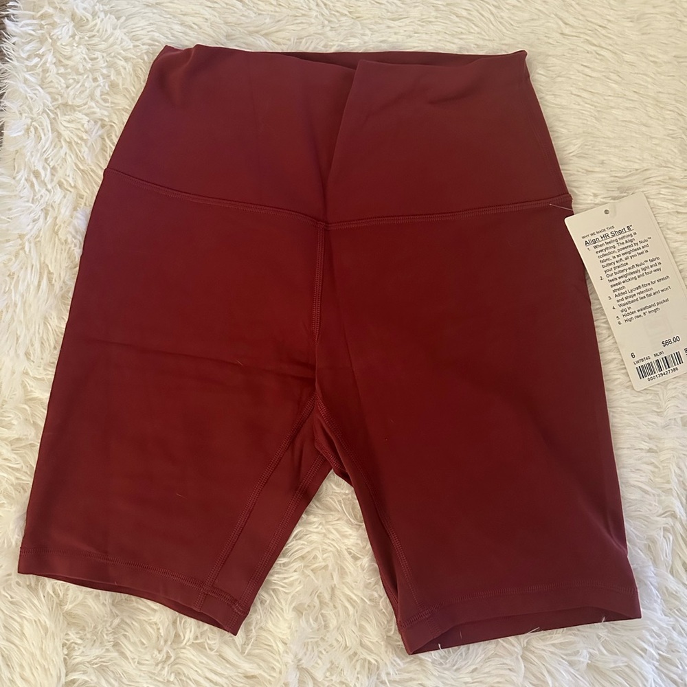 Lululemon Align high rise shorts 8” NWT